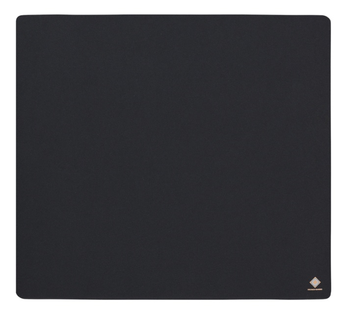 DELTACO GAMING Mousepad L, 450x400x4mm, fabric coated, black