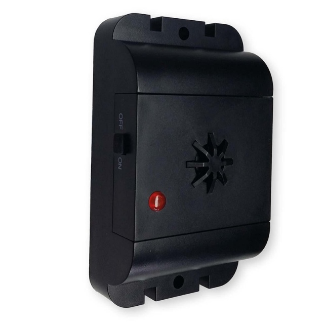 ISOTRONIC | Dog and Cat Repellent | 18 - 32 kHz | Outdoor