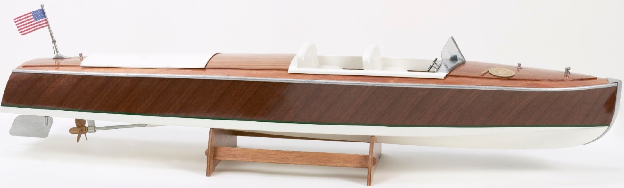 1:15 PHANTOM @ -Wooden hull