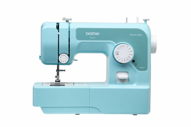Brother LM14 Limited Edition Sewing machine incl. 10 Coils and Finger Protectors, Mint