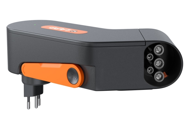 LAPP MOBILITY Mobility Dock EV Charger, Type Switzerland (5555925005) up to 1.8 kW, 8 A, 1 phase, for mobile charging of hybrid and electric cars with Type 2 connection