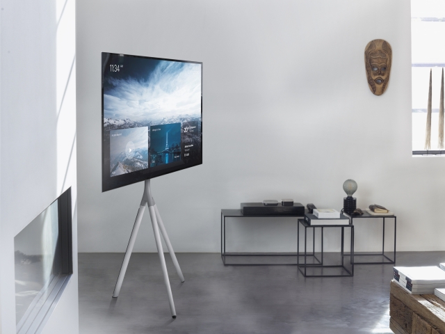 One For All WM7462 - Designgolvstativ för 32-65" TV-apparater, vit metall