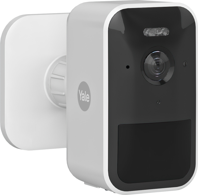 Yale Smart Outdoor Camera outdoor and indoor surveillance camera, 1080p