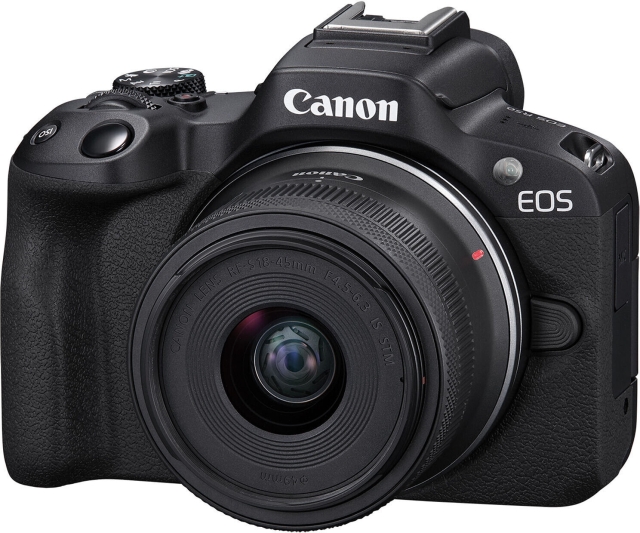 Canon EOS R50 system camera + 18-45 mm lens