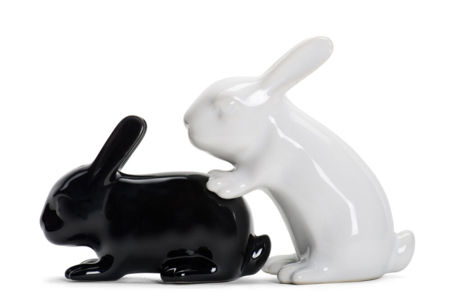 Winkee Bunny S+P Shakers - Salt and Pepper Dispenser