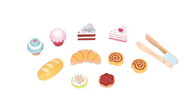 Small Wood Table top Bakery Shop (L40298)