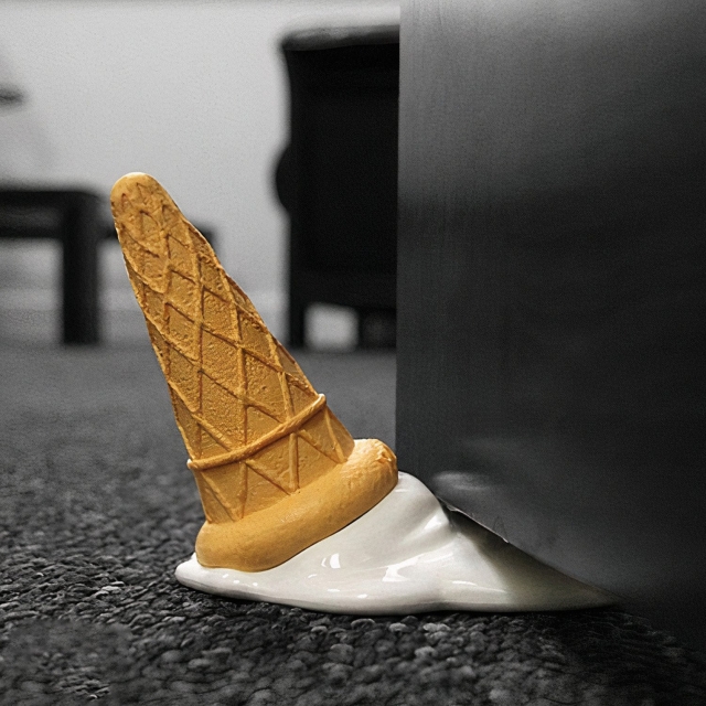 Mad Monkey Doorstop Ice Cream