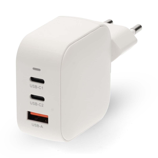 Nedis Wall Charger | PD3.0 | Quick charge feature | 1.5 / 2.25 / 2.5 / 3.0 / 3.5 A | Number of outputs: 3 | USB-A / 2x USB-C™ | Automatic Voltage Selection | White