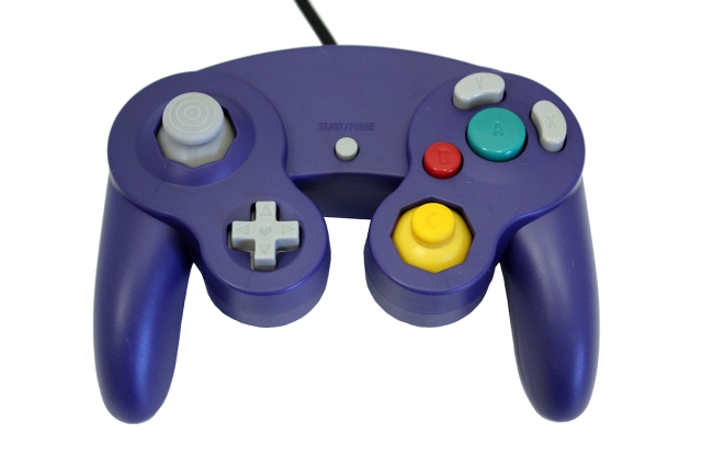Retro-Bit Gamecube Controller Purple USB for PC