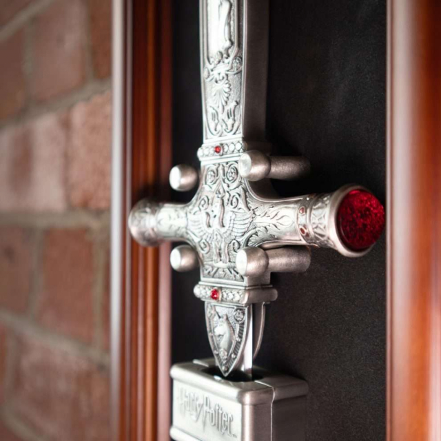 Noble Collection The Godric Gryffindor Sword - Harry Potter