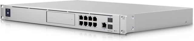 Ubiquiti UniFi Dream Machine SE Switch and Firewall