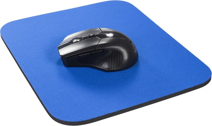 DELTACO mouse pad, fabric covered rubber, 6mm blue (KB-1B) in the group COMPUTERS & PERIPHERALS / Mice & Keyboards / Mouse pads at TP E-commerce Nordic AB (38-18161)
