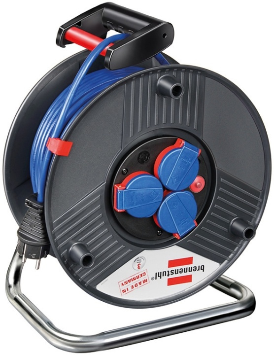 Brennenstuhl kabelvinda 3xCEE 7/4, 1xCEE 7/7, IP 44,brytare, 25m,svart in the group HOME, HOUSEHOLD & GARDEN / Electricity & Lighting / Extension Cord Reels at TP E-commerce Nordic AB (38-19297)
