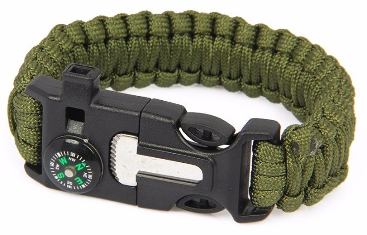 Survival Bracelet - Military Green in the group Sport, leisure & Hobby / Fun stuff / Smart home at TP E-commerce Nordic AB (38-29410)