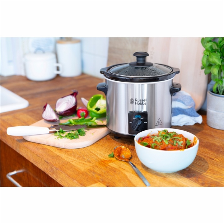Russell Hobbs Slow Cooker 25570-56 Compact H in the group HOME, HOUSEHOLD & GARDEN / Household appliances / Slowcookers at TP E-commerce Nordic AB (38-46040)