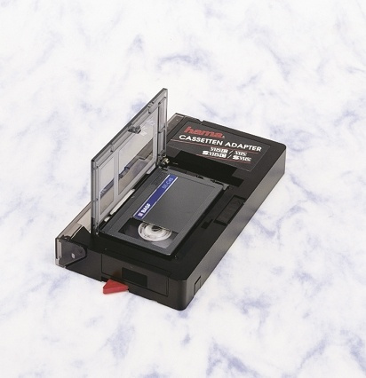 Hama VHS-C Adapter in the group HOME ELECTRONICS / Audio & Picture / TV & Accessories / Accessories at TP E-commerce Nordic AB (38-47303)