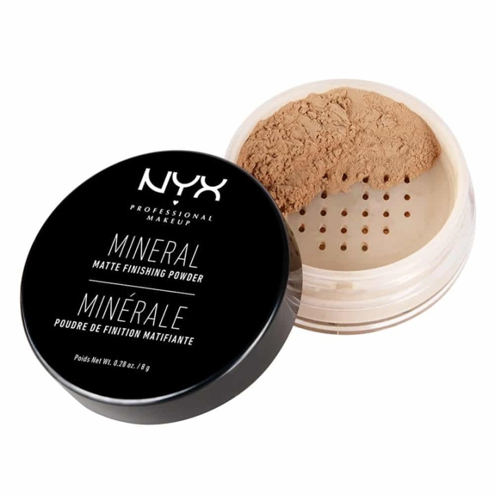 NYX PROF. MAKEUP Mineral Finishing Powder Medium/Dark in the group BEAUTY & HEALTH / Makeup / Facial makeup / Powders at TP E-commerce Nordic AB (38-58667)