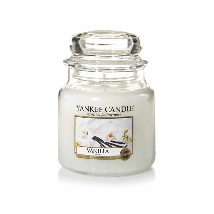 Yankee Candle Classic Medium Jar Vanilla Candle 411g in the group BEAUTY & HEALTH / Fragrance & Perfume / Other fragrances / Scented candles at TP E-commerce Nordic AB (38-67683)