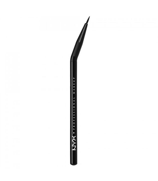 NYX PROF. MAKEUP Pro Angled Eyeliner Brush in the group BEAUTY & HEALTH / Makeup / Tools & Make up set / Brushes at TP E-commerce Nordic AB (38-69496)