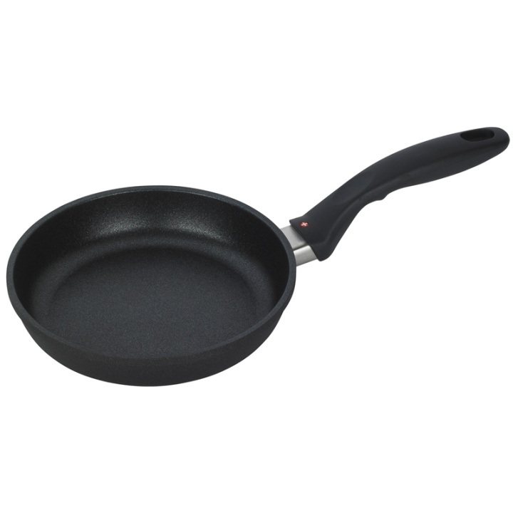 Swiss Diamond Stekpanna för induktion 20 cm in the group HOME, HOUSEHOLD & GARDEN / Kitchen utensils / Frying pans at TP E-commerce Nordic AB (38-76510)