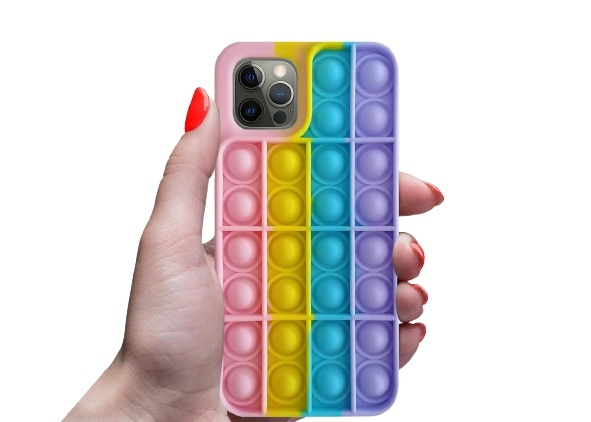 Mobile cover with Pop it toy for iPhone 12/12 Pro, Rainbow in the group SMARTPHONE & TABLETS / Phone cases / Apple / iPhone 12 at TP E-commerce Nordic AB (38-83007)
