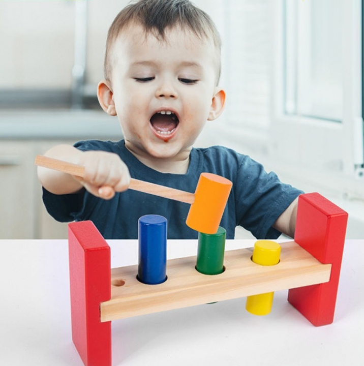 Hammer bench with colorful wooden blocks in the group TOYS, KIDS & BABY PRODUCTS / Baby toys / Activity toys at TP E-commerce Nordic AB (38-83262)