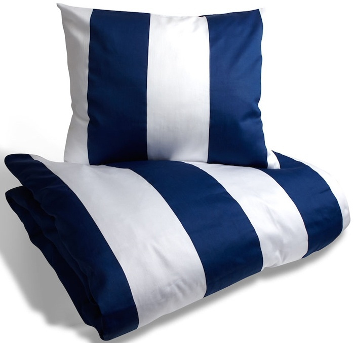 Kosta Linnewäfveri Bed set Fjällbacka Satin Navy blue in the group HOME, HOUSEHOLD & GARDEN / Interior / Bedding at TP E-commerce Nordic AB (38-84726-MA)