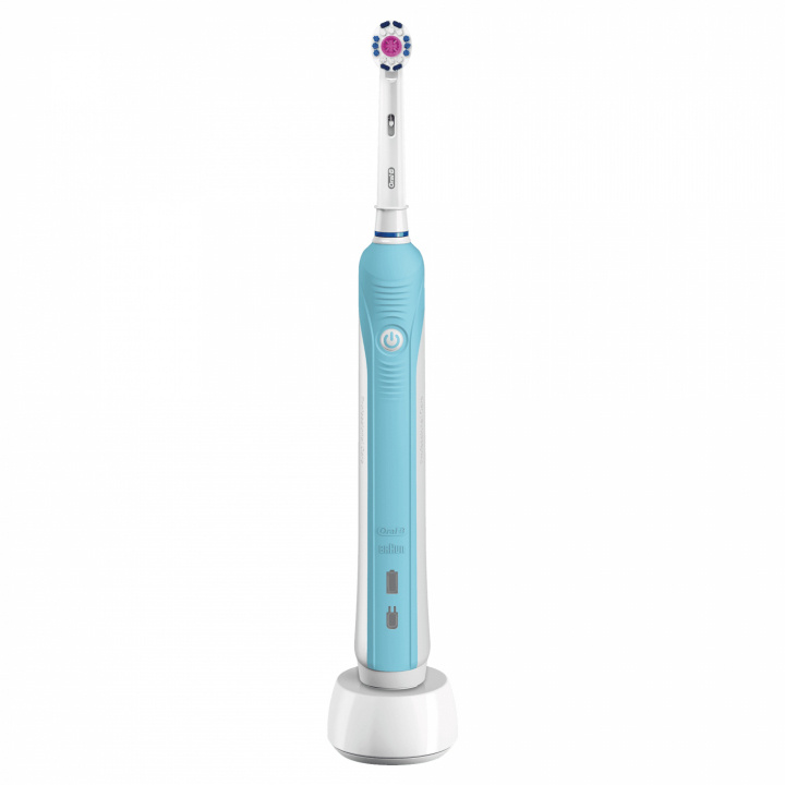 Oral B Electric Toothbrush Pro700 3D White, Blue in the group BEAUTY & HEALTH / Oral care / Electric toothbrushes at TP E-commerce Nordic AB (38-87824)