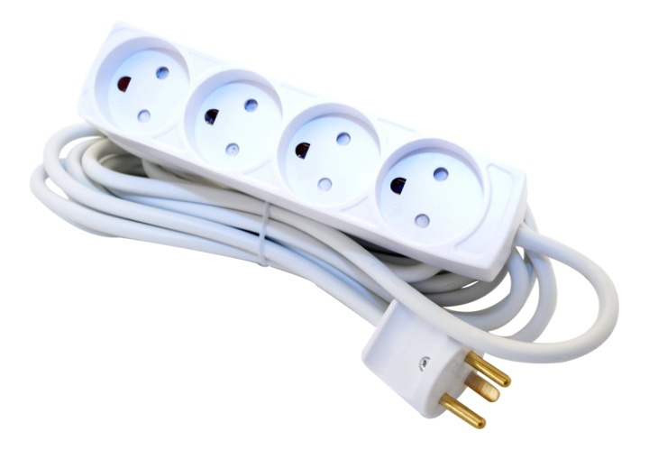Stikdåse m. jord - 4 udtag - 5M - stikprop m. jord White in the group HOME, HOUSEHOLD & GARDEN / Electricity & Lighting / Power strips at TP E-commerce Nordic AB (38-92993)