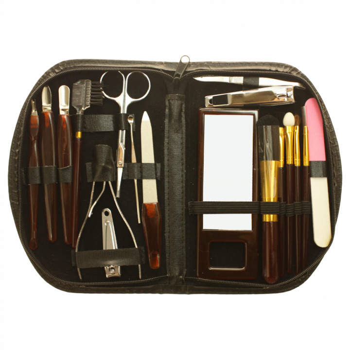 Wellys 18 Pieces Manicure Set 