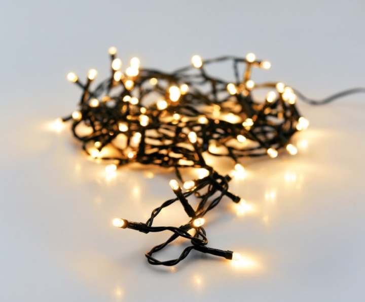 String lights 120 LED IP44 9m, Warm white in the group HOME ELECTRONICS / Lighting / Christmas lights at TP E-commerce Nordic AB (38-99328)