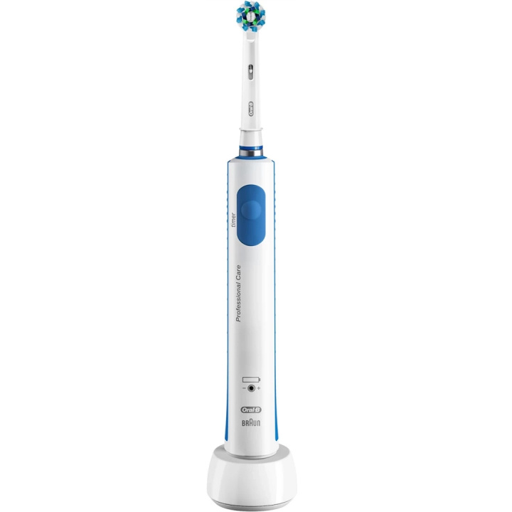 Oral-B Pro 600 CrossAction in the group BEAUTY & HEALTH / Oral care / Electric toothbrushes at TP E-commerce Nordic AB (38-99381)