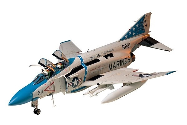 Tamiya 1/32 PHANTOM F-4J II in the group Sport, leisure & Hobby / Hobby / Plastic models / Airplanes/Helicopters at TP E-commerce Nordic AB (A06192)