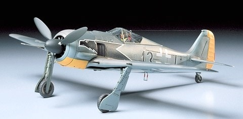 Tamiya 1/48 FOCKE WULF FW190 A3 in the group Sport, leisure & Hobby / Hobby / Plastic models / Airplanes/Helicopters at TP E-commerce Nordic AB (A06213)
