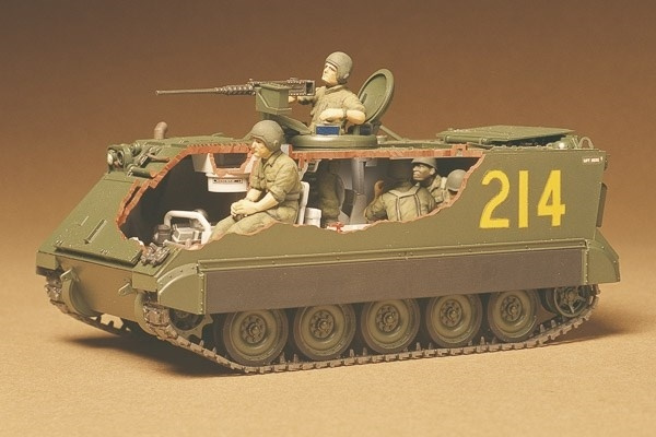 Tamiya 1/35 US M113 in the group Sport, leisure & Hobby / Hobby / Plastic models / Military vehicles (land) at TP E-commerce Nordic AB (A06255)
