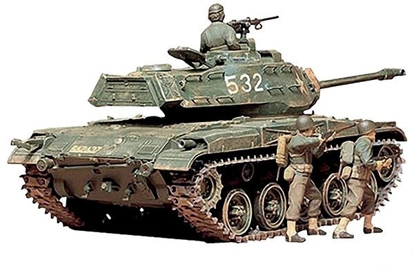 Tamiya 1/35 M41 WALKER BULLDOG in the group Sport, leisure & Hobby / Hobby / Plastic models / Military vehicles (land) at TP E-commerce Nordic AB (A06260)