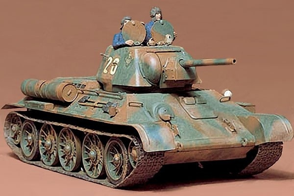 Tamiya 1/35 T34/76 RUSSISK TANK in the group Sport, leisure & Hobby / Hobby / Plastic models / Military vehicles (land) at TP E-commerce Nordic AB (A06261)