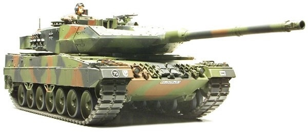 Tamiya 1/35 LEOPARD 2 A6 MBT in the group Sport, leisure & Hobby / Hobby / Plastic models / Military vehicles (land) at TP E-commerce Nordic AB (A06351)