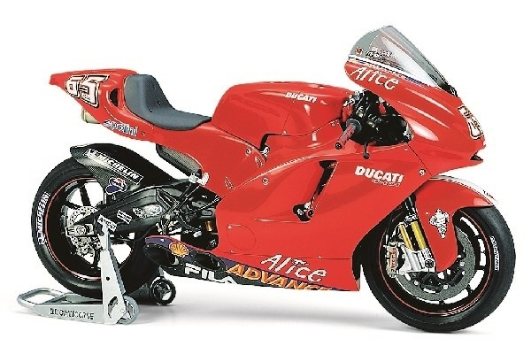 Tamiya 1/12 DUCATI DESMOSEDICI in the group Sport, leisure & Hobby / Hobby / Plastic models / Motorcycles at TP E-commerce Nordic AB (A06377)