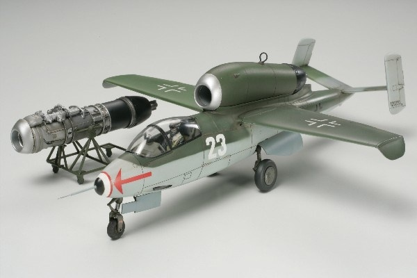 Tamiya 1/48 Heinkel He162 A-2 Salamander in the group Sport, leisure & Hobby / Hobby / Plastic models / Airplanes/Helicopters at TP E-commerce Nordic AB (A06407)