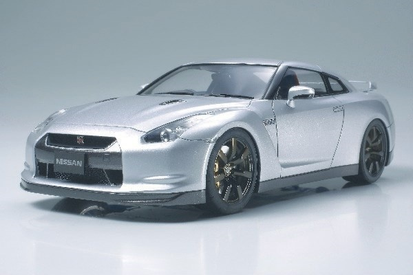 Tamiya 1/24 Nissan GT-R in the group Sport, leisure & Hobby / Hobby / Plastic models / Cars at TP E-commerce Nordic AB (A06452)