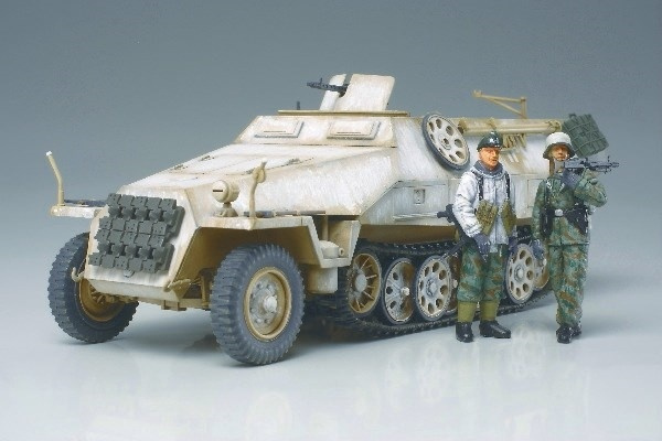 Tamiya 1/48 Sd.Kfz. 2511/1 Ausf.D in the group Sport, leisure & Hobby / Hobby / Plastic models / Military vehicles (land) at TP E-commerce Nordic AB (A06474)