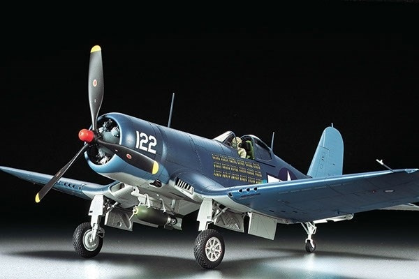 Tamiya 1/32 F4U-1A Corsair in the group Sport, leisure & Hobby / Hobby / Plastic models / Airplanes/Helicopters at TP E-commerce Nordic AB (A06548)