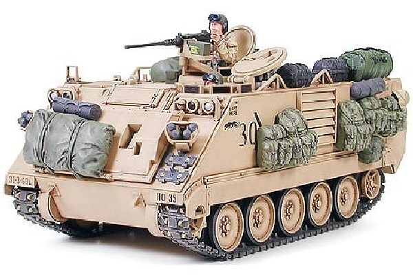 Tamiya 1/35 US M113A2 Desert Ver. in the group Sport, leisure & Hobby / Hobby / Plastic models / Military vehicles (land) at TP E-commerce Nordic AB (A06607)