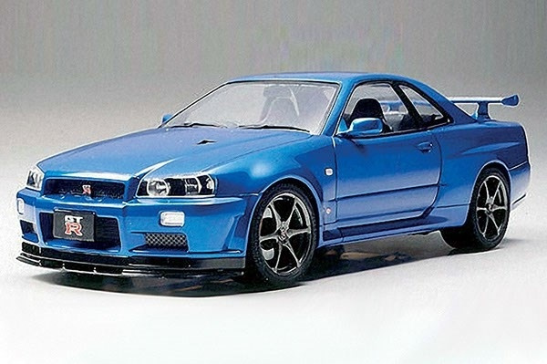 Tamiya 1/24 Nissan Skyline GT-R V spec II in the group Sport, leisure & Hobby / Hobby / Plastic models / Cars at TP E-commerce Nordic AB (A06637)