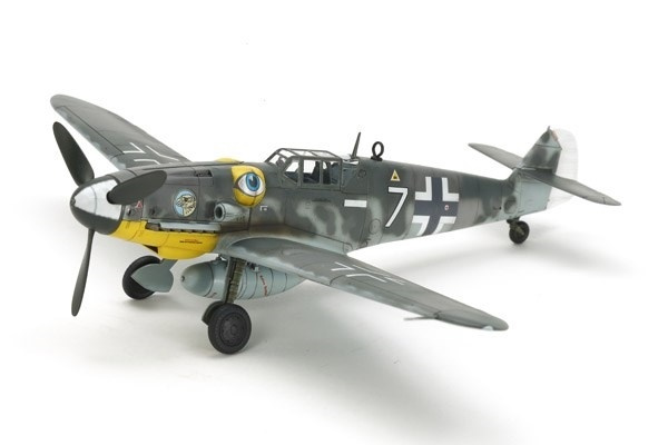 Tamiya 1:72 Messerschmitt Bf109 G-6 in the group Sport, leisure & Hobby / Hobby / Plastic models / Airplanes/Helicopters at TP E-commerce Nordic AB (A07376)