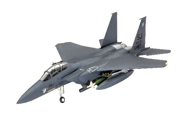 Revell F-15E STRIKE EAGLE & bombs in the group Sport, leisure & Hobby / Hobby / Plastic models / Airplanes/Helicopters at TP E-commerce Nordic AB (A07674)