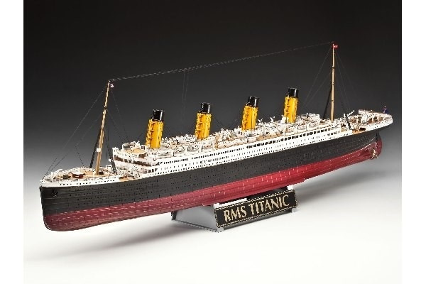 Revell 100 Years Titanic (Spec,Edition) in the group Sport, leisure & Hobby / Hobby / Plastic models / Start kits / Gift sets at TP E-commerce Nordic AB (A07825)