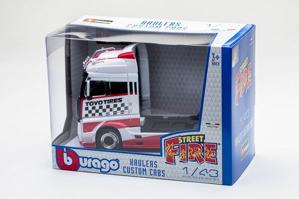 Haulers Custom Cabs - M-B Actros 1:43 White/red in the group TOYS, KIDS & BABY PRODUCTS / Toys / Toy cars at TP E-commerce Nordic AB (A09906)