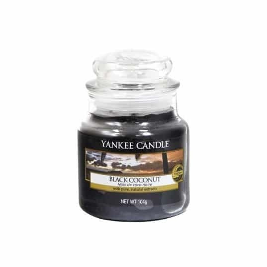 Yankee Candle Classic Small Jar Black Coconut 104g in the group BEAUTY & HEALTH / Fragrance & Perfume / Other fragrances / Scented candles at TP E-commerce Nordic AB (A13301)